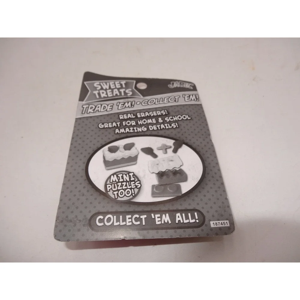 Jaru Sweet Treats 4 Mini Puzzle Erasers New in Package 25168 2012 Cake Slices